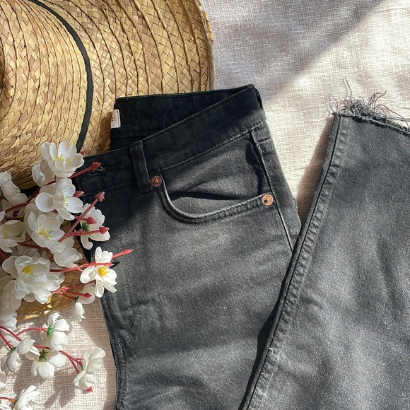 ZARA Black denim jeans - As new - Picture 2 of 8